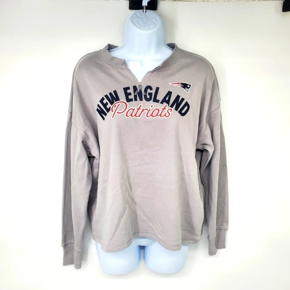 New England Patriots Shirt Women Small NFL Gray Team Apparel Sweatshirt